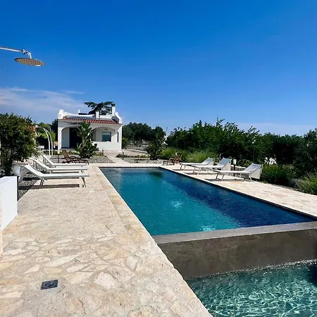 Bloom - Panoramic Saltwater Pool & Trullo * Ostuni