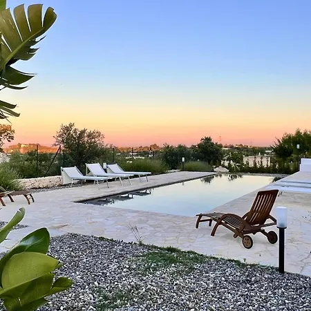 Bloom - Panoramic Saltwater Pool & Trullo